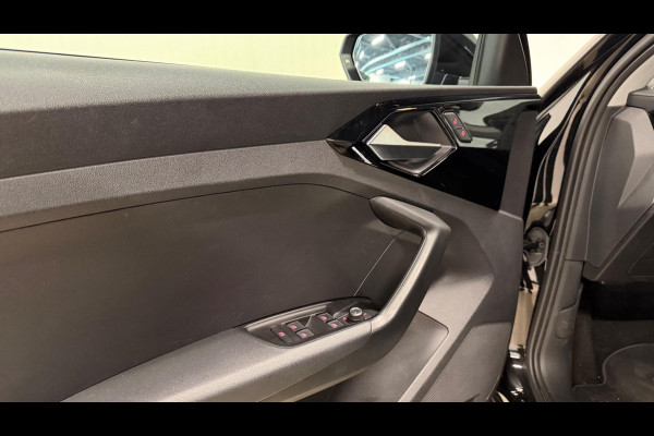 Audi A1 Sportback 30 TFSI Sportback | BLACK EDITION | VIRTUAL | STOELVERWARMING | AUTOMAAT