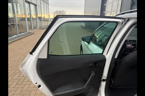 Seat Arona 1.0 TSi 95pk Style Business Intense KEYLESS/CAMERA/NAVI/CARPLAY/PDC