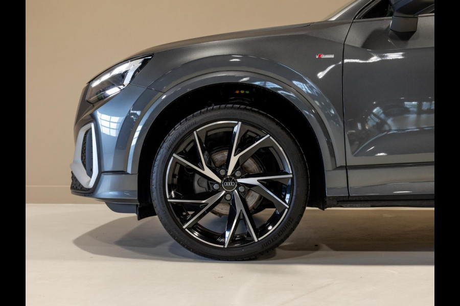 Audi Q2 35 TFSI S Edition / 150pk / Leder / Stoelverwarming / Keyless entry / Matrix LED / Adaptieve cruise control /
