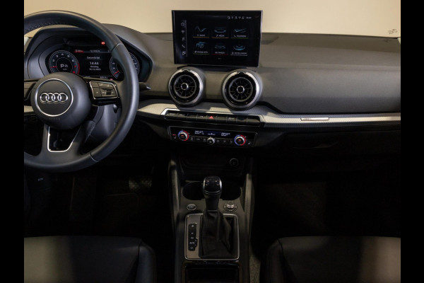 Audi Q2 35 TFSI S Edition / 150pk / Leder / Stoelverwarming / Keyless entry / Matrix LED / Adaptieve cruise control /