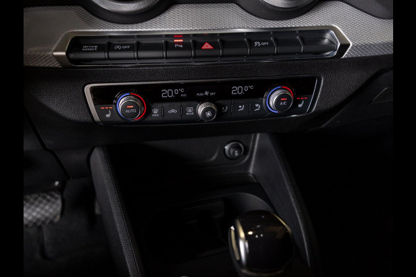 Audi Q2 35 TFSI S Edition / 150pk / Leder / Stoelverwarming / Keyless entry / Matrix LED / Adaptieve cruise control /
