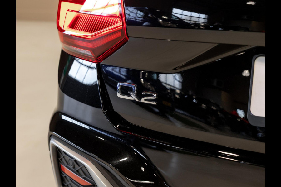 Audi Q2 35 TFSI S Edition / 150pk / Leder / Stoelverwarming / Keyless entry / Matrix LED / Adaptieve cruise control /