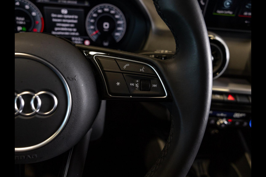 Audi Q2 35 TFSI S Edition / 150pk / Leder / Stoelverwarming / Keyless entry / Matrix LED / Adaptieve cruise control /