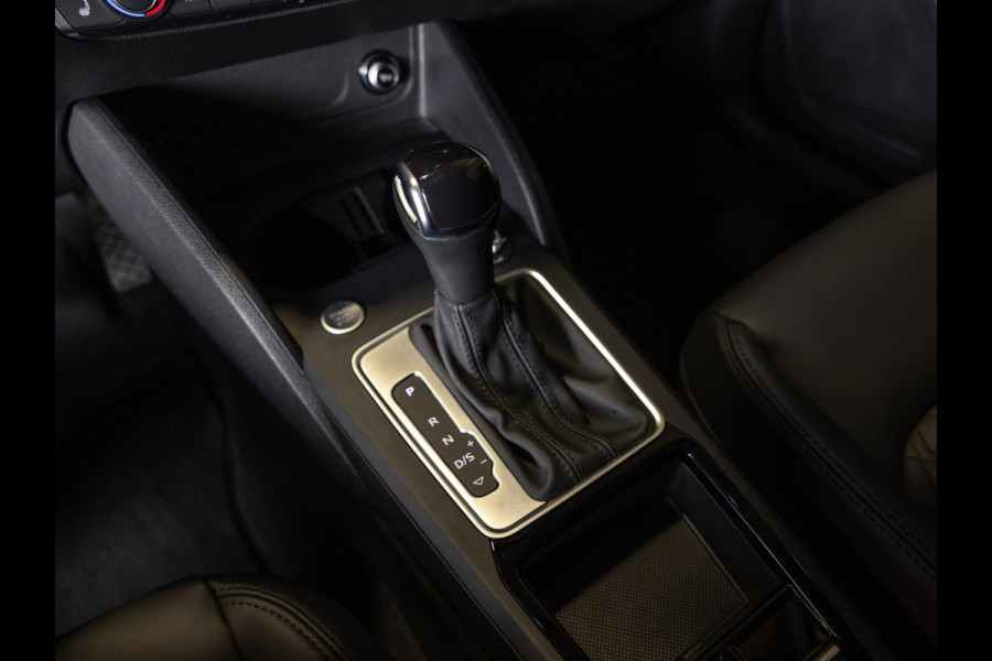 Audi Q2 35 TFSI S Edition / 150pk / Leder / Stoelverwarming / Keyless entry / Matrix LED / Adaptieve cruise control /
