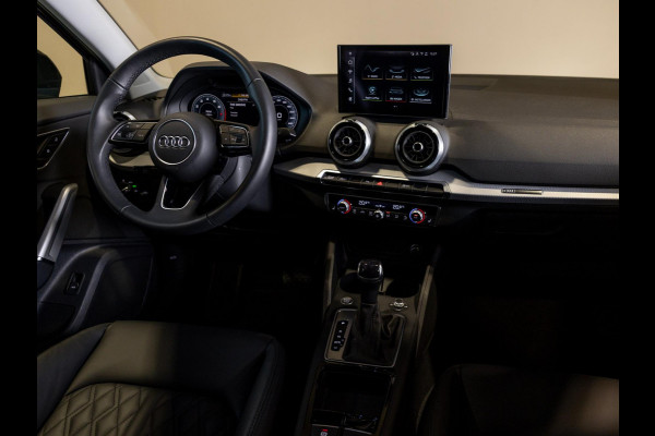 Audi Q2 35 TFSI S Edition / 150pk / Leder / Stoelverwarming / Keyless entry / Matrix LED / Adaptieve cruise control /