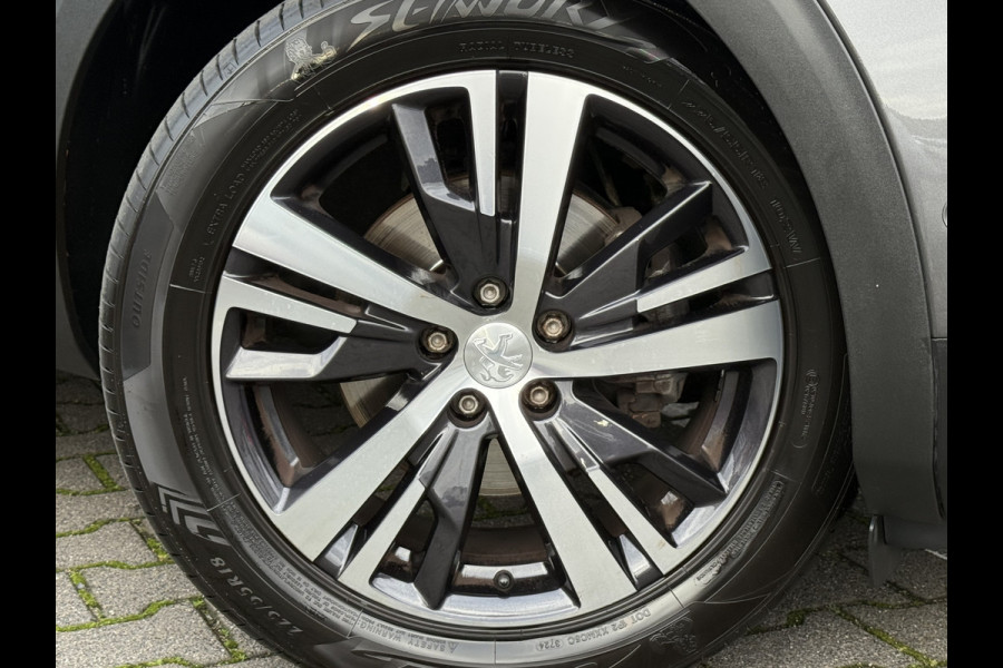 Peugeot 3008 1.2 PureTech GT Line | Trekhaak | CarPlay | LED | Dodehoek | 18 inch
