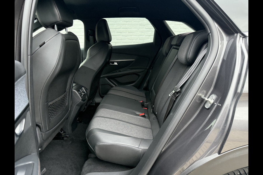 Peugeot 3008 1.2 PureTech GT Line | Trekhaak | CarPlay | LED | Dodehoek | 18 inch