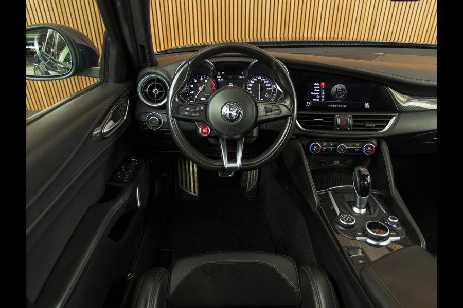 Alfa Romeo Giulia 2.9 V6 Quadrifoglio Blu Olandese