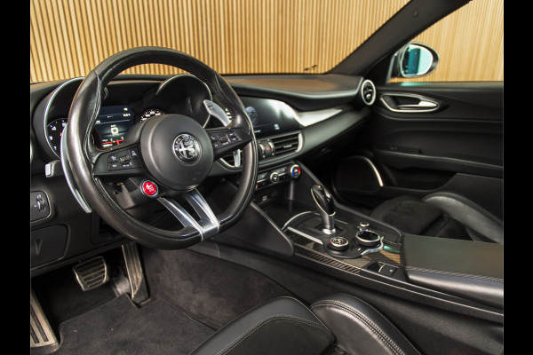 Alfa Romeo Giulia 2.9 V6 Quadrifoglio Blu Olandese