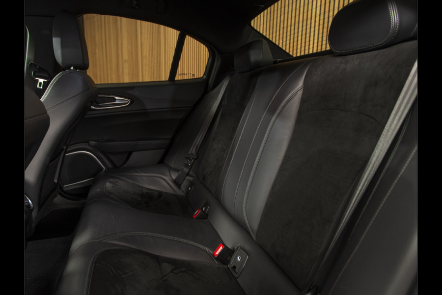 Alfa Romeo Giulia 2.9 V6 Quadrifoglio Blu Olandese