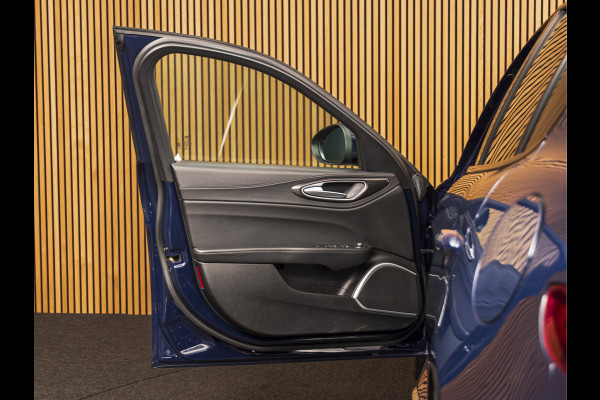 Alfa Romeo Giulia 2.9 V6 Quadrifoglio Blu Olandese