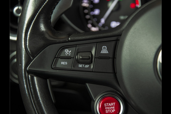 Alfa Romeo Giulia 2.9 V6 Quadrifoglio Blu Olandese