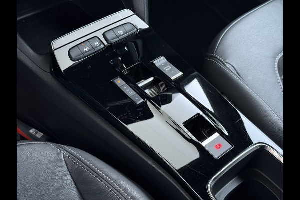 Opel Mokka-e Ultimate 50kWh Leer-Stoel+Massage Adap.Cruise Warmtepomp LED-Matrix Navi Ecc 360°CameraTwo-Tone Lak Apple Carplay Android Auto SOH 91% Keyless Stuur-Stoelverwarming Lmv 18" Lane Assist DAB+ Regen-Lichtsensor Zeer compleet! € 42.000 nieuw! Slechts 1498kg licht!!!