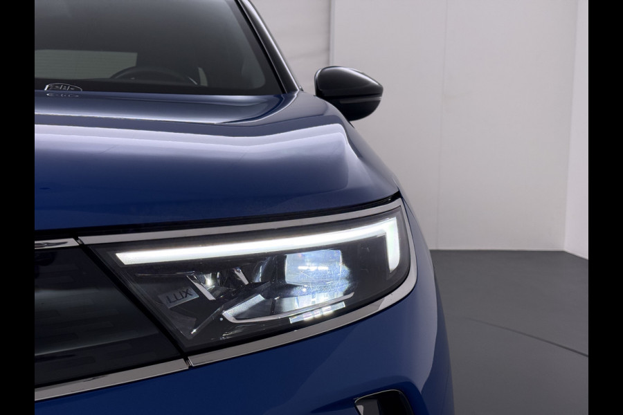 Opel Mokka-e Ultimate 50kWh Leer-Stoel+Massage Adap.Cruise Warmtepomp LED-Matrix Navi Ecc 360°CameraTwo-Tone Lak Apple Carplay Android Auto SOH 91% Keyless Stuur-Stoelverwarming Lmv 18" Lane Assist DAB+ Regen-Lichtsensor Zeer compleet! € 42.000 nieuw! Slechts 1498kg licht!!!