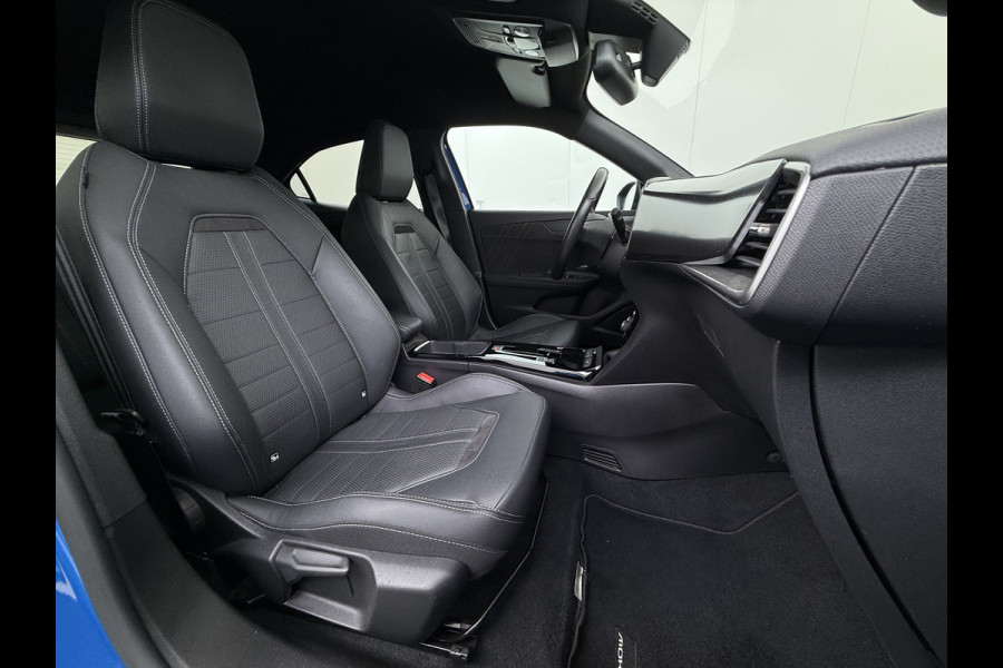 Opel Mokka-e Ultimate 50kWh Leer-Stoel+Massage Adap.Cruise Warmtepomp LED-Matrix Navi Ecc 360°CameraTwo-Tone Lak Apple Carplay Android Auto SOH 91% Keyless Stuur-Stoelverwarming Lmv 18" Lane Assist DAB+ Regen-Lichtsensor Zeer compleet! € 42.000 nieuw! Slechts 1498kg licht!!!