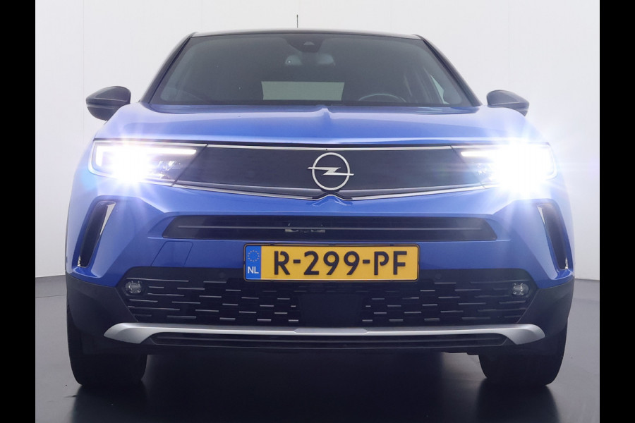 Opel Mokka-e Ultimate 50kWh Leer-Stoel+Massage Adap.Cruise Warmtepomp LED-Matrix Navi Ecc 360°CameraTwo-Tone Lak Apple Carplay Android Auto SOH 91% Keyless Stuur-Stoelverwarming Lmv 18" Lane Assist DAB+ Regen-Lichtsensor Zeer compleet! € 42.000 nieuw! Slechts 1498kg licht!!!