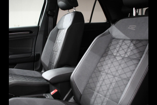 Volkswagen T-Roc 1.5 TSI DSG R-Line Edition Black Pack | Panorama dak | Climate Control | Adaptive Cruise Control | Camera | Navigatie | Apple Carplay/Android Auto