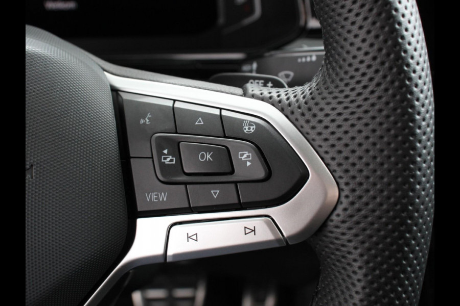 Volkswagen T-Roc 1.5 TSI DSG R-Line Edition Black Pack | Panorama dak | Climate Control | Adaptive Cruise Control | Camera | Navigatie | Apple Carplay/Android Auto