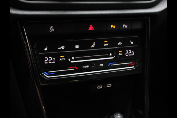 Volkswagen T-Roc 1.5 TSI DSG R-Line Edition Black Pack | Panorama dak | Climate Control | Adaptive Cruise Control | Camera | Navigatie | Apple Carplay/Android Auto