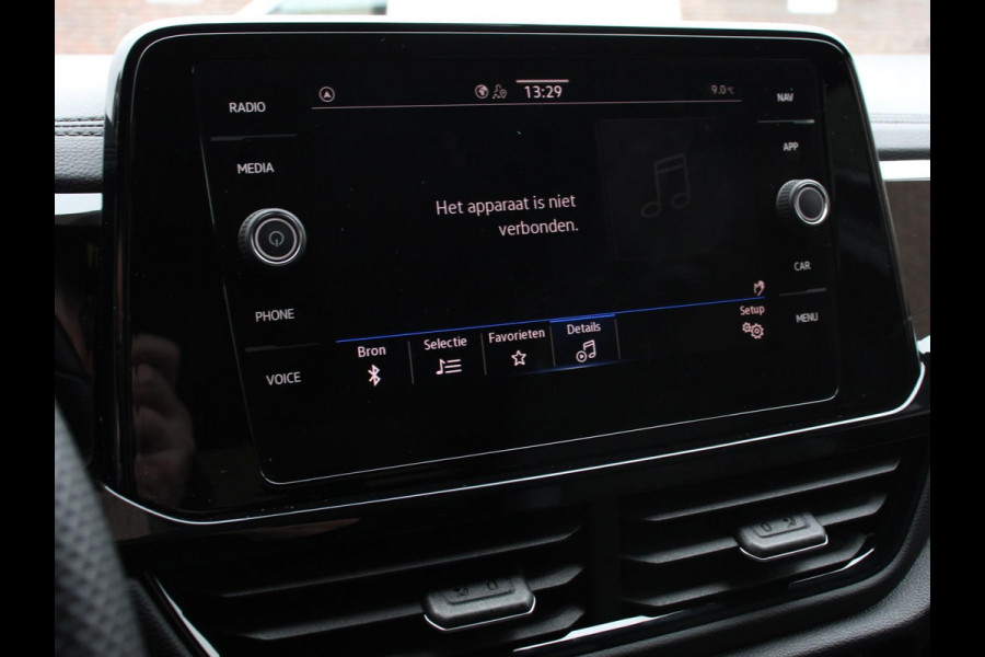 Volkswagen T-Roc 1.5 TSI DSG R-Line Edition Black Pack | Panorama dak | Climate Control | Adaptive Cruise Control | Camera | Navigatie | Apple Carplay/Android Auto