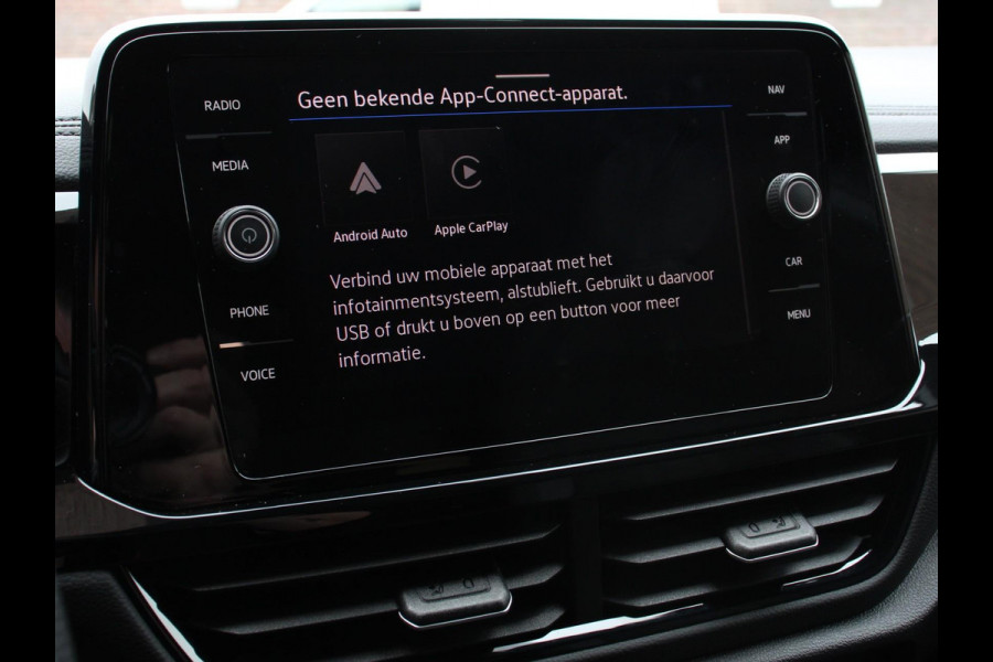 Volkswagen T-Roc 1.5 TSI DSG R-Line Edition Black Pack | Panorama dak | Climate Control | Adaptive Cruise Control | Camera | Navigatie | Apple Carplay/Android Auto