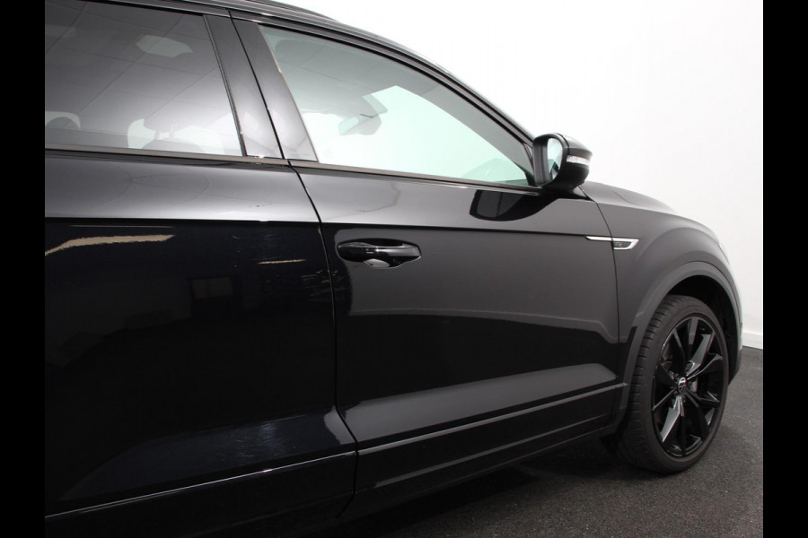 Volkswagen T-Roc 1.5 TSI DSG R-Line Edition Black Pack | Panorama dak | Climate Control | Adaptive Cruise Control | Camera | Navigatie | Apple Carplay/Android Auto