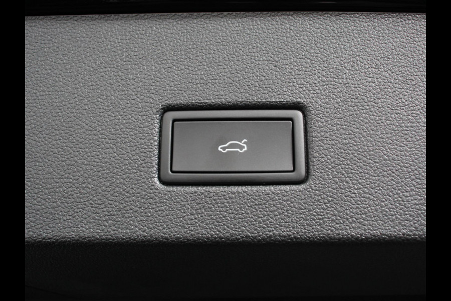 Volkswagen T-Roc 1.5 TSI DSG R-Line Edition Black Pack | Panorama dak | Climate Control | Adaptive Cruise Control | Camera | Navigatie | Apple Carplay/Android Auto