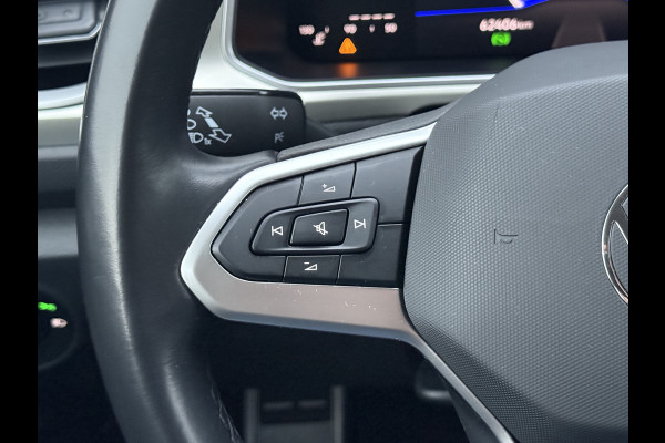 Volkswagen T-Roc 1.5 TSI Move | CarPlay | Camera | Cruise | LED | DAB+ | 17 inch