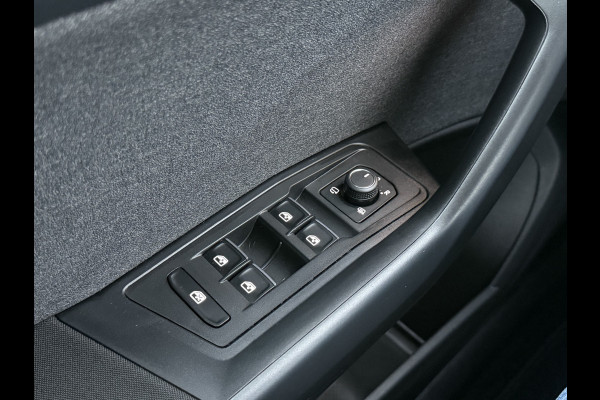 Volkswagen T-Roc 1.5 TSI Move | CarPlay | Camera | Cruise | LED | DAB+ | 17 inch