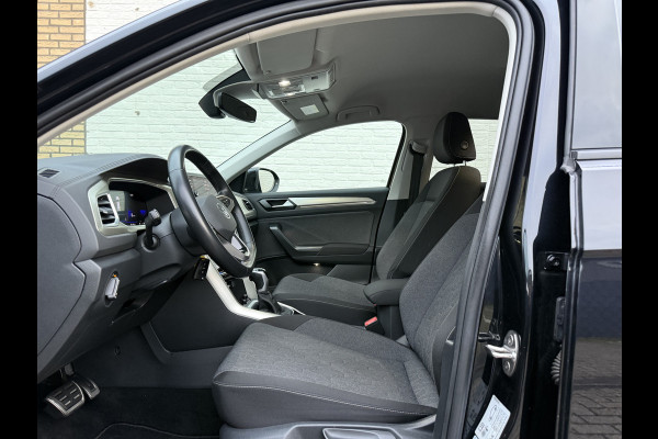 Volkswagen T-Roc 1.5 TSI Move | CarPlay | Camera | Cruise | LED | DAB+ | 17 inch