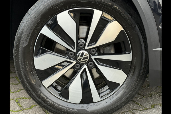 Volkswagen T-Roc 1.5 TSI Move | CarPlay | Camera | Cruise | LED | DAB+ | 17 inch