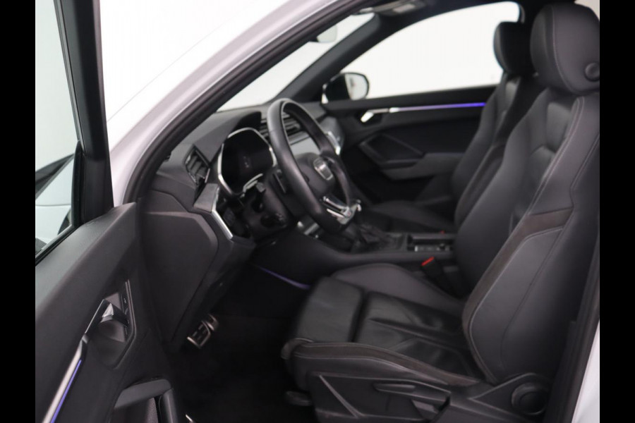 Audi Q3 45 TFSIe S edition | Leder | Stoelverwarming | Adaptive cruise | Camera | Carplay | Sfeerverlichting | Navigatie | Sonos 3D Sound | Climate control | Parkeerhulp | Full LED | S Line | PHEV | Plug In