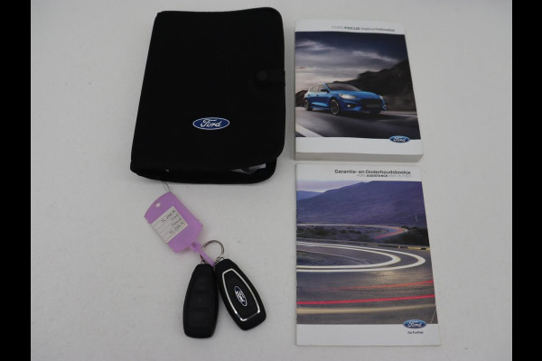 Ford Focus 1.0 EcoBoost Titanium | Adaptive Cruise | Bang & Olufsen | Stoel & Stuurverwarming | Camera | Full LED | Park Assist | DAB+ | Climate control | Parkeerhylp | Carplay | Navigatie