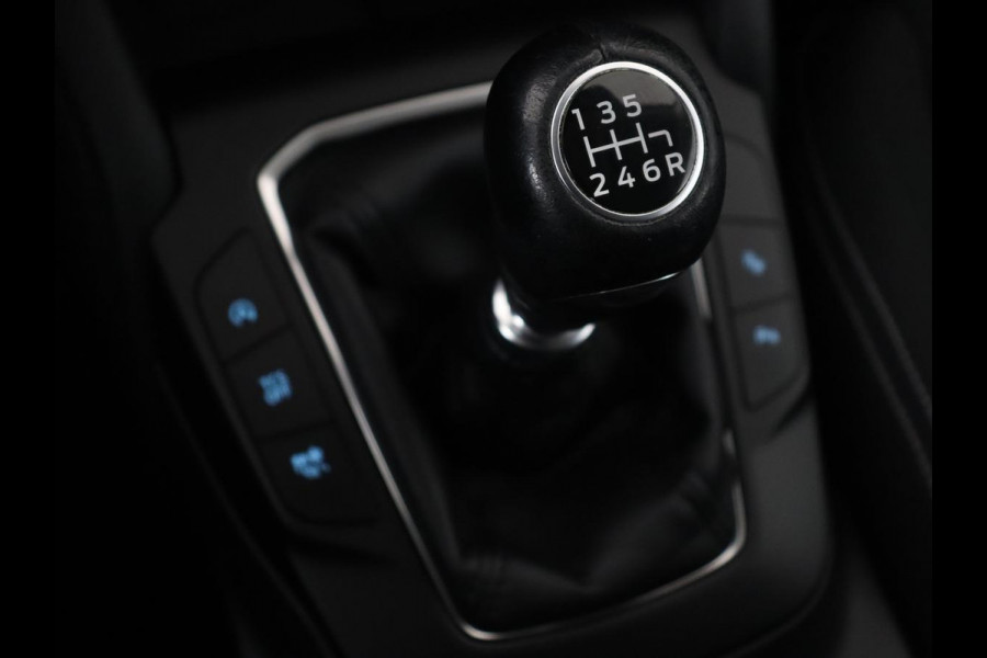 Ford Focus 1.0 EcoBoost Titanium | Adaptive Cruise | Bang & Olufsen | Stoel & Stuurverwarming | Camera | Full LED | Park Assist | DAB+ | Climate control | Parkeerhylp | Carplay | Navigatie