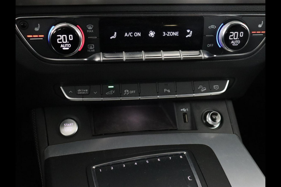Audi Q5 55 TFSIe quattro S edition | Panoramadak | Carplay | Stoelverwarming | Trekhaak | Adaptive cruise | 20'' | Leder/Alcantara | Camera | Navigatie | DAB | Virtual Cockpit | Full LED | S Line | PHEV | Plug In