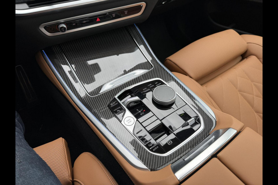 BMW X5 xDrive50e M SPORT HEADUP PANO 22 INCH