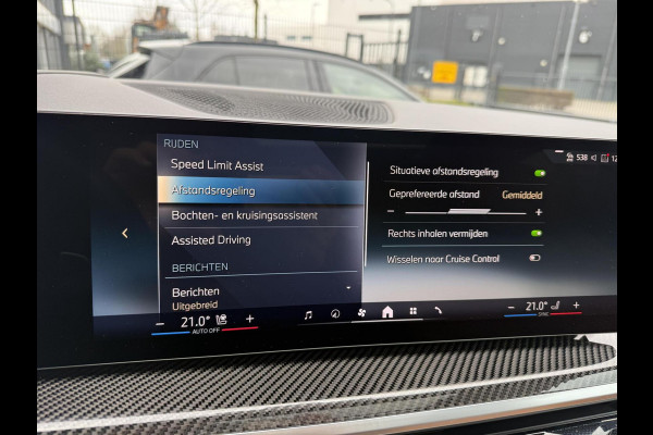 BMW X5 xDrive50e M SPORT HEADUP PANO 22 INCH