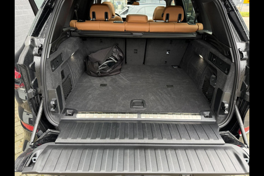 BMW X5 xDrive50e M SPORT HEADUP PANO 22 INCH