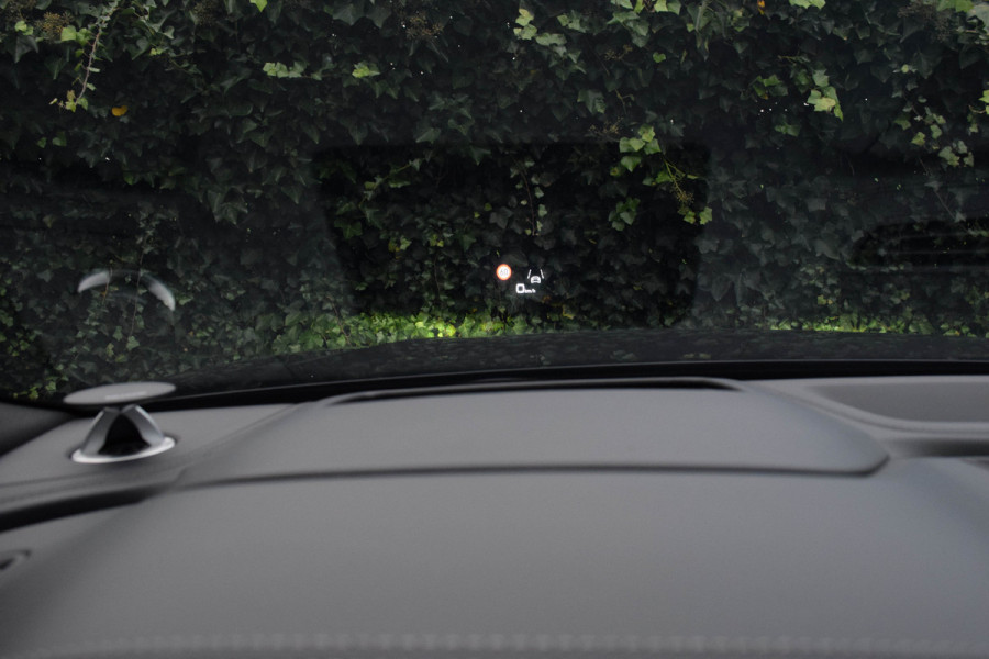 Audi Q8 55 TFSI e Quattro / 2x S-line/ Standkachel/ Luchtvering/ Panoramadak/ Trekhaak/ 280kW (381PK)