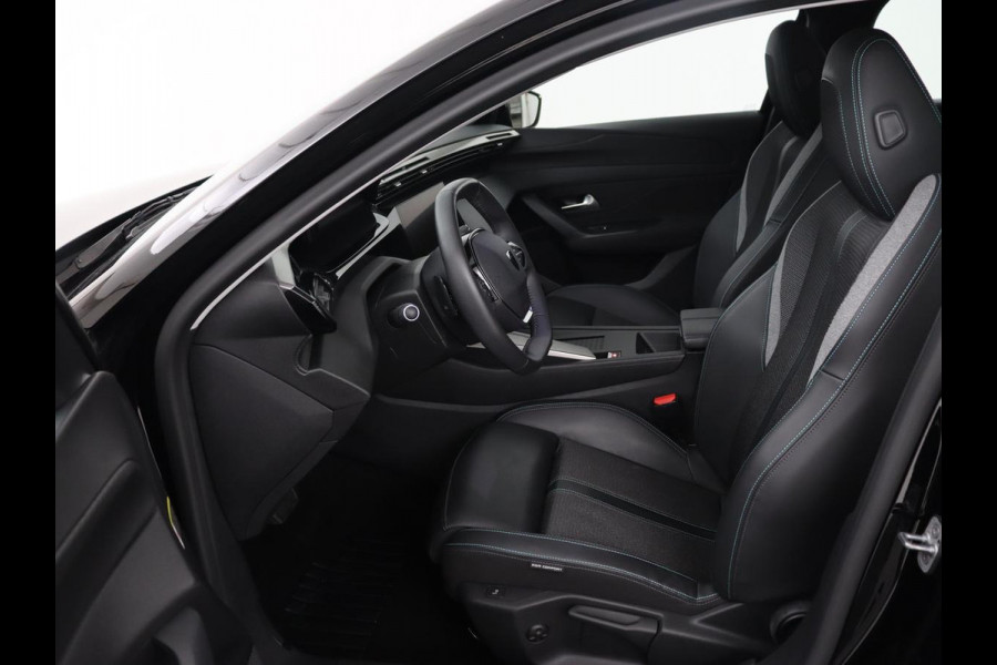 Peugeot 308 1.6 PHEV Active Pack Business | Stoelverwarming | Half leder | Sportstoelen | Carplay | Parkeerhulp | Full LED | Climate control | Bluetooth | Cruise control | Plug In