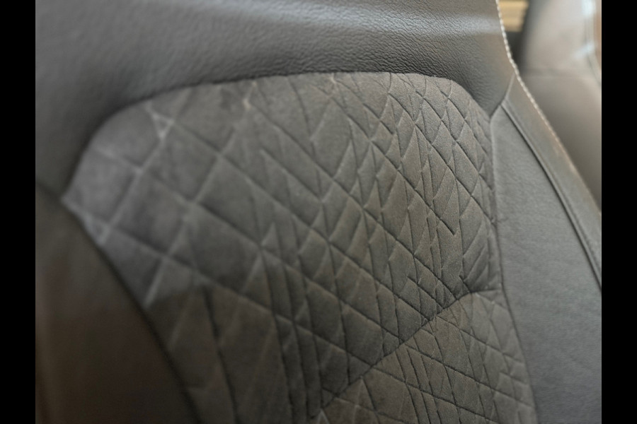 Suzuki Vitara 1.4 Boosterjet Style Smart Hybrid | Panoramadak | Adaptive Cruise Control