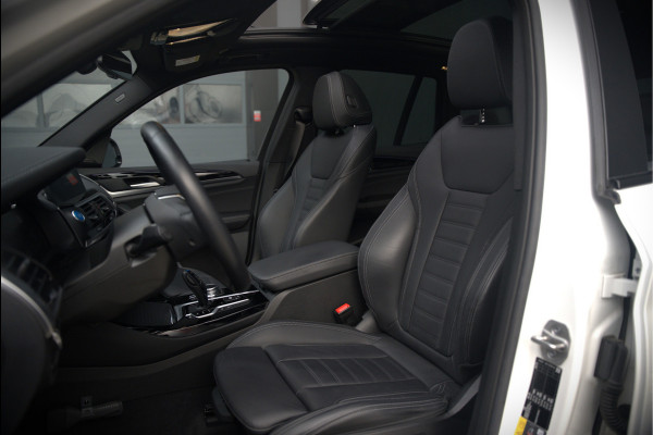 BMW iX3 High Executive 80 kWh | Panoramadak | Keyless | Stoelverwarming | Harman Kardon | Memory Seat | Head-Up Display | 360 Camera | Adaptief Onderstel | Trekhaak | Adaptive LED | Elektrische Stoelen | Apple Carplay | N