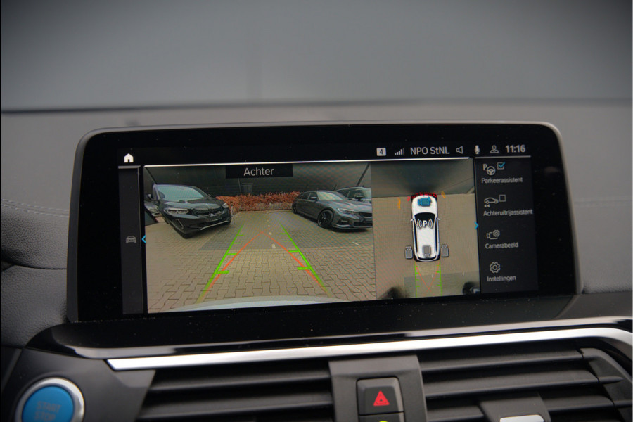 BMW iX3 High Executive 80 kWh | Panoramadak | Keyless | Stoelverwarming | Harman Kardon | Memory Seat | Head-Up Display | 360 Camera | Adaptief Onderstel | Trekhaak | Adaptive LED | Elektrische Stoelen | Apple Carplay | N