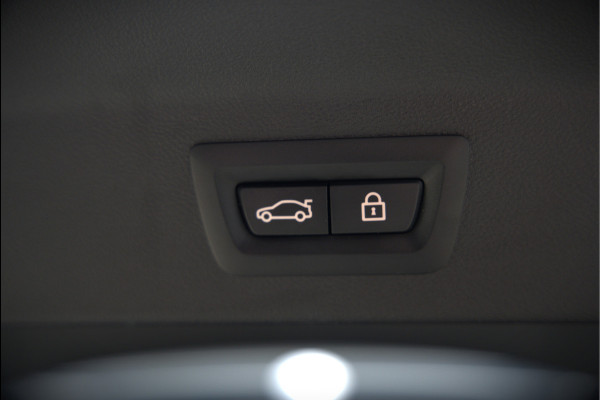 BMW iX3 High Executive 80 kWh | Panoramadak | Keyless | Stoelverwarming | Harman Kardon | Memory Seat | Head-Up Display | 360 Camera | Adaptief Onderstel | Trekhaak | Adaptive LED | Elektrische Stoelen | Apple Carplay | N