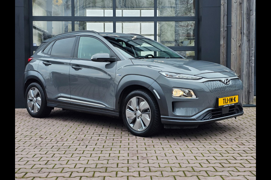 Hyundai Kona EV Comfort 39 kWh | Stoelverwarming | Krell | Navi |  All-seasons | Camera | Stuurverwarming | Rijklaar |