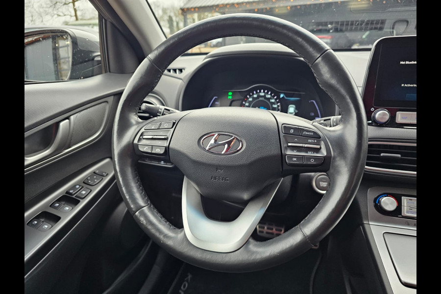Hyundai Kona EV Comfort 39 kWh | Stoelverwarming | Krell | Navi |  All-seasons | Camera | Stuurverwarming | Rijklaar |