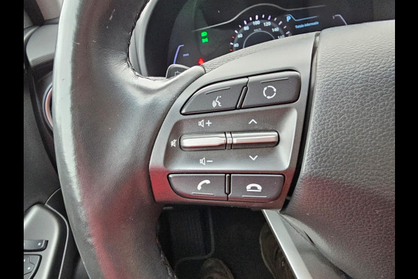 Hyundai Kona EV Comfort 39 kWh | Stoelverwarming | Krell | Navi |  All-seasons | Camera | Stuurverwarming | Rijklaar |