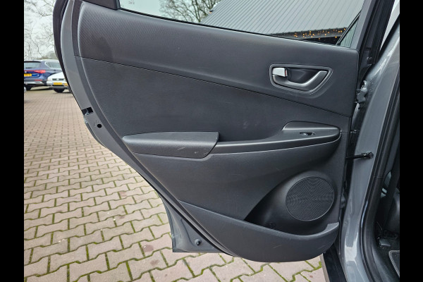 Hyundai Kona EV Comfort 39 kWh | Stoelverwarming | Krell | Navi |  All-seasons | Camera | Stuurverwarming | Rijklaar |