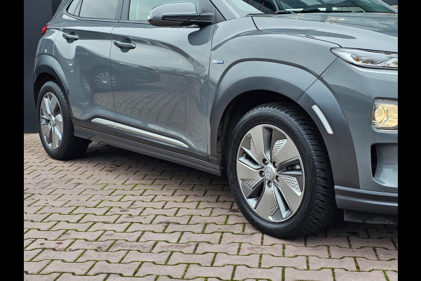 Hyundai Kona EV Comfort 39 kWh | Stoelverwarming | Krell | Navi |  All-seasons | Camera | Stuurverwarming | Rijklaar |