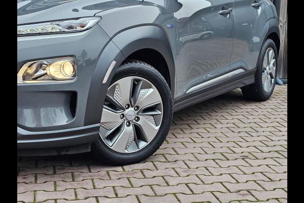 Hyundai Kona EV Comfort 39 kWh | Stoelverwarming | Krell | Navi |  All-seasons | Camera | Stuurverwarming | Rijklaar |